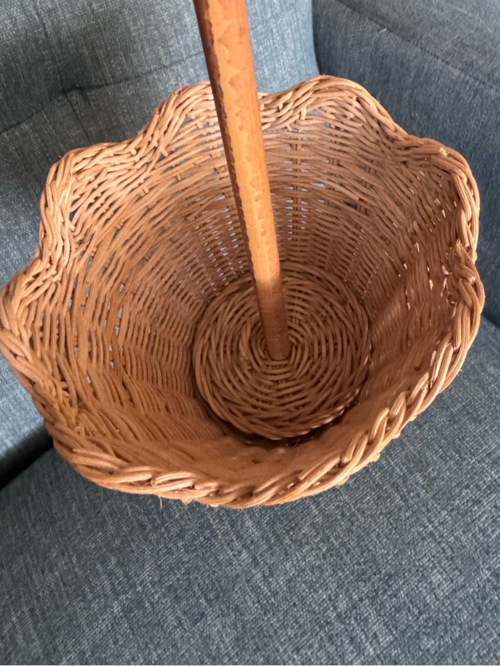 Vintage 50s wicker parasol basket /handbag - Picture 6 of 8